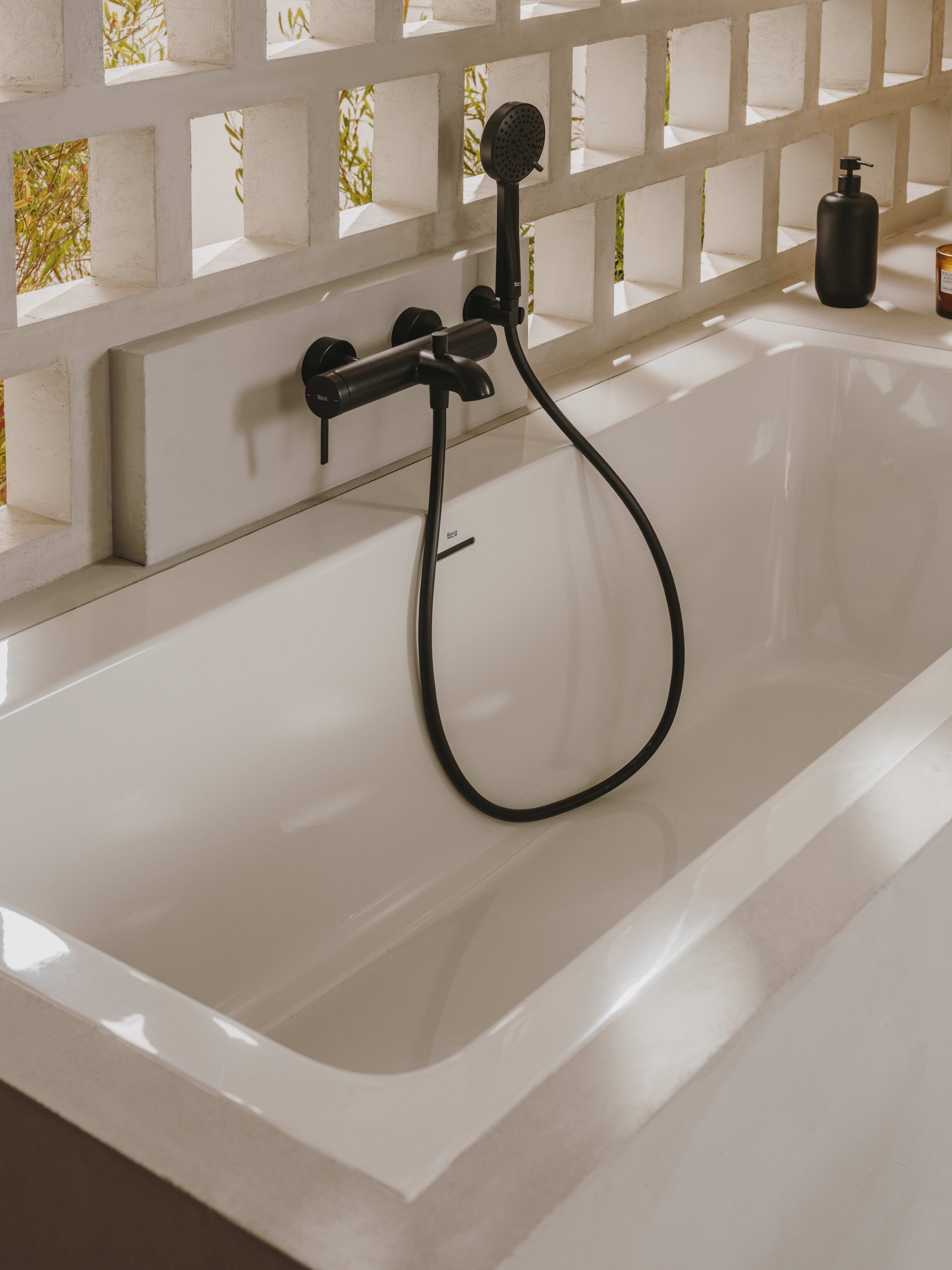 ONA Baignoire asymétrique angle gauche en stonex A248629000 – Image 6